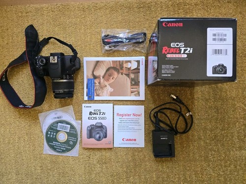 Canon eos rebel t2i - /,