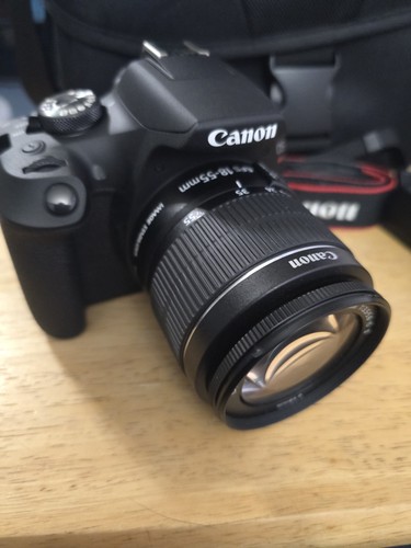 Canon eos rebel - t7, ds126741