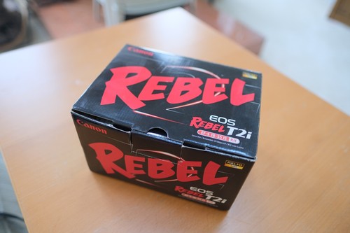 Canon eos rebel t2i - canon,